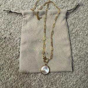 Kendra Scott Long Paper Clip chain and Mother of Pearl Pendant